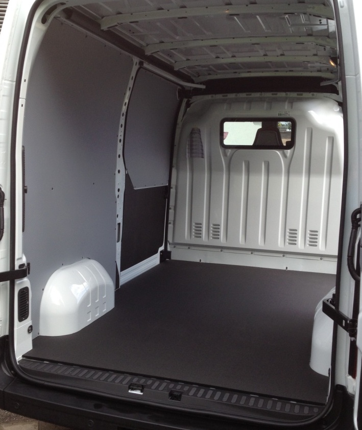Plancher et parois polypropylène dans Renault Master L2H2 Plancher et parois polypropylène dans Renault Master L2H2